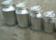 Cerrando la cubierta anodizó las pequeñas latas de la leche del acero inoxidable para el agua, cerveza, bebida